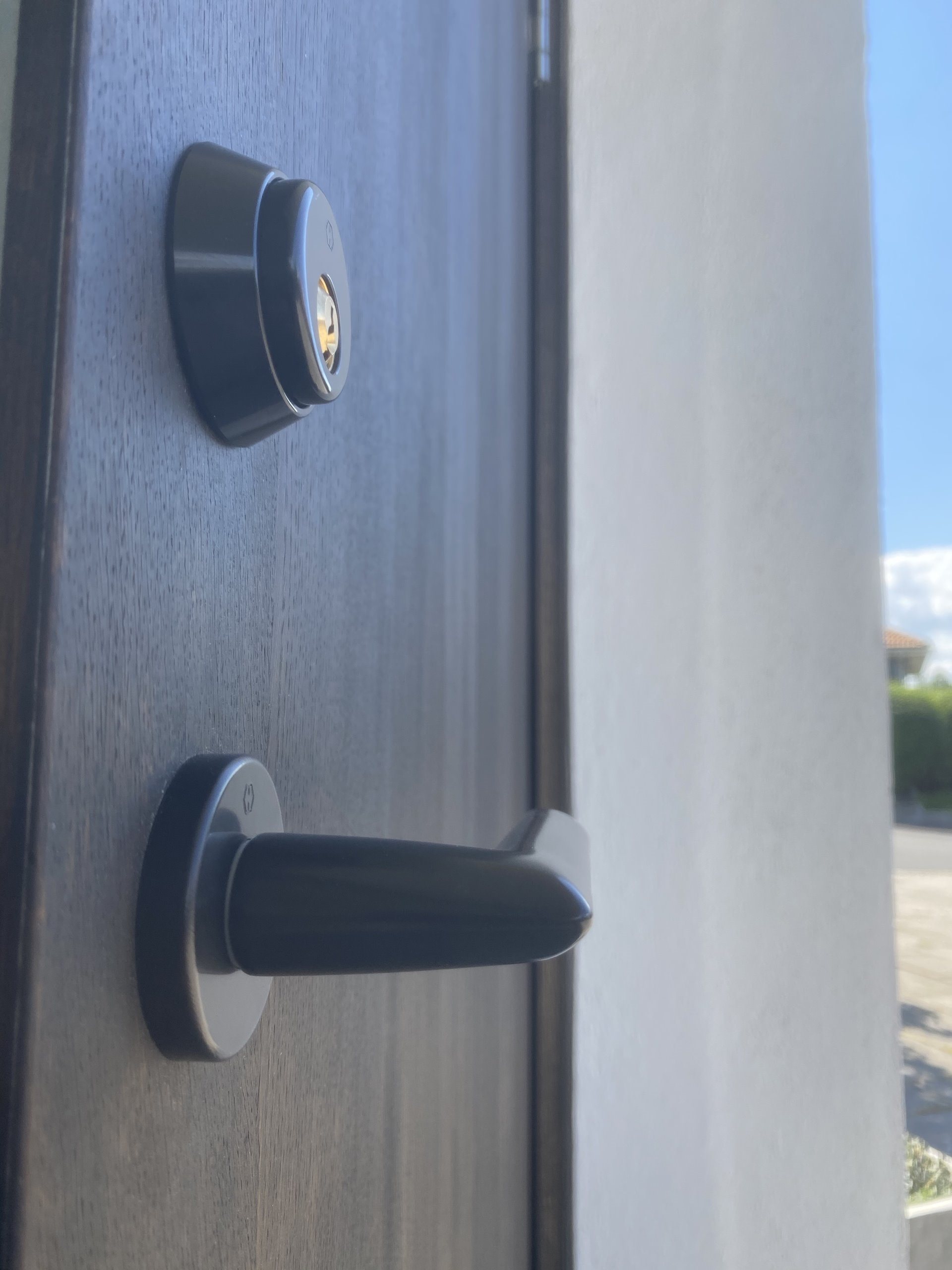 JW-Exterior-Door-Handle-Stockholm-Dark-Bronze-on-Bering-Oak-black-oiled-5